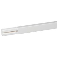   Legrand 030027 DLP 40x20 mm fedéllel válaszfal nélkül mini csatorna 2m/db