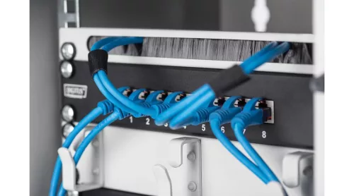 Digitus Fésűs panel mini szekrényhez DN-10 ORG-1/2U