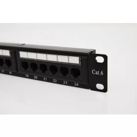   UTP Cat6 patch panel, 24 portos, levehető tehermentesítővel