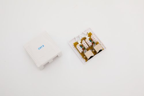 2 portos Cat6 FTP falon kívüli aljzat