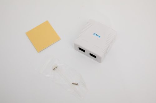 2 portos Cat6 UTP falon kívüli aljzat