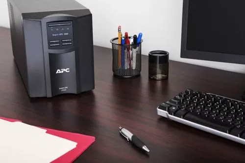 APC SMT1000IC Smart-UPS Line Interactive Tower LCD 1000VA UPS