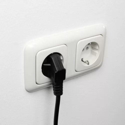 ACT Powercord mains connector Schuko CEE 7/7 male (angled) - C5 IEC 60320 1m Black