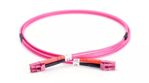 Optikai patch kábel LC-LC 50/125 OM4 duplex 1 m Violet 2 mm LSZH Cable