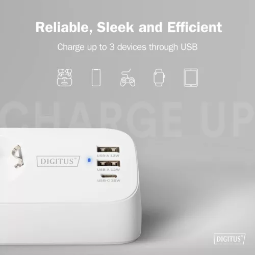 DIGITUS DA-70626 3 aljzatos 2x USB-A 1x USB-C fehér 1,5m asztali elosztó