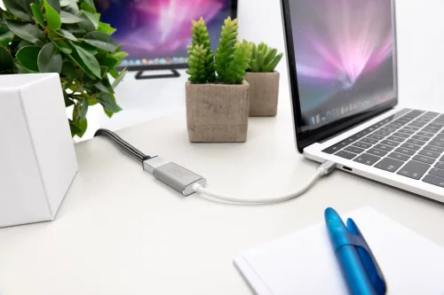 DIGITUS DA-70836 USB-C Gen 3.2 HDMI 4K UHD 60Hz 15cm alumínium ezüst grafikus adapter