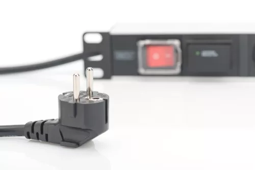 DIGITUS DN-95407 19" 1U PDU 7xCEE 7/3 schuko aljzat CEE7/7 csatlakozó 2m túlfeszültségvédett elosztósor