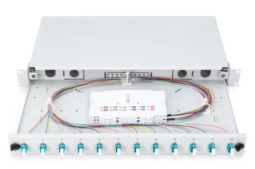 DIGITUS DN-96331/3 19" 1U 12xLC duplex OM3 toldóval pigtaillel és kötőkazettával szerelt optikai patch panel