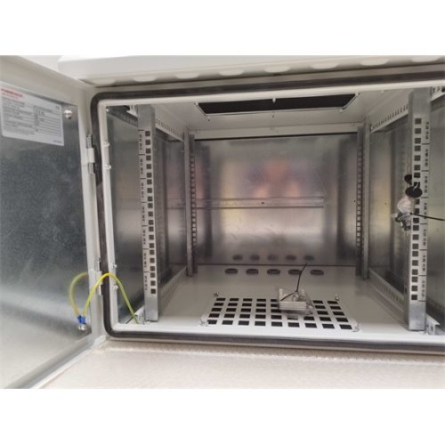 FORMRACK 7U 600x450 IP66 kültéri fali rack szekrény , dupla rétegű