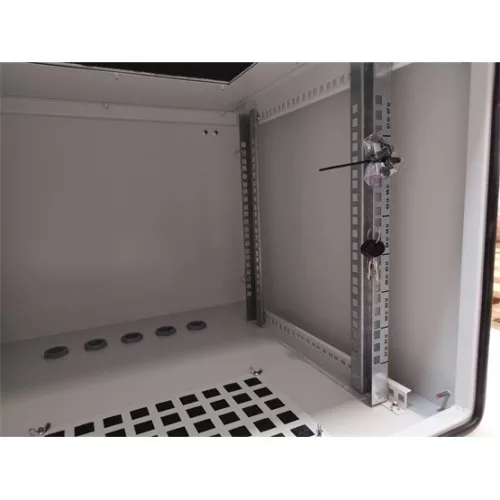 FORMRACK 9U 600x600 IP66 kültéri fali rack szekrény
