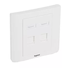   Legrand süllyesztett szerelvény - 2xRJ45 keystone port fogadására, egyenes, fehér burkolattal és kerettel, címketartóval